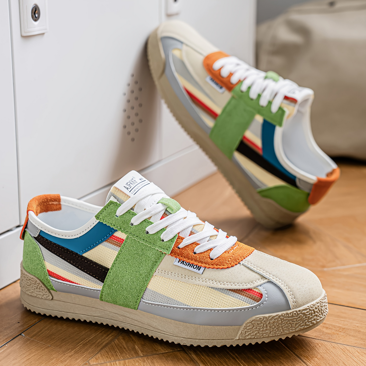 Hensen Retro Sneakers - side view multi-panel