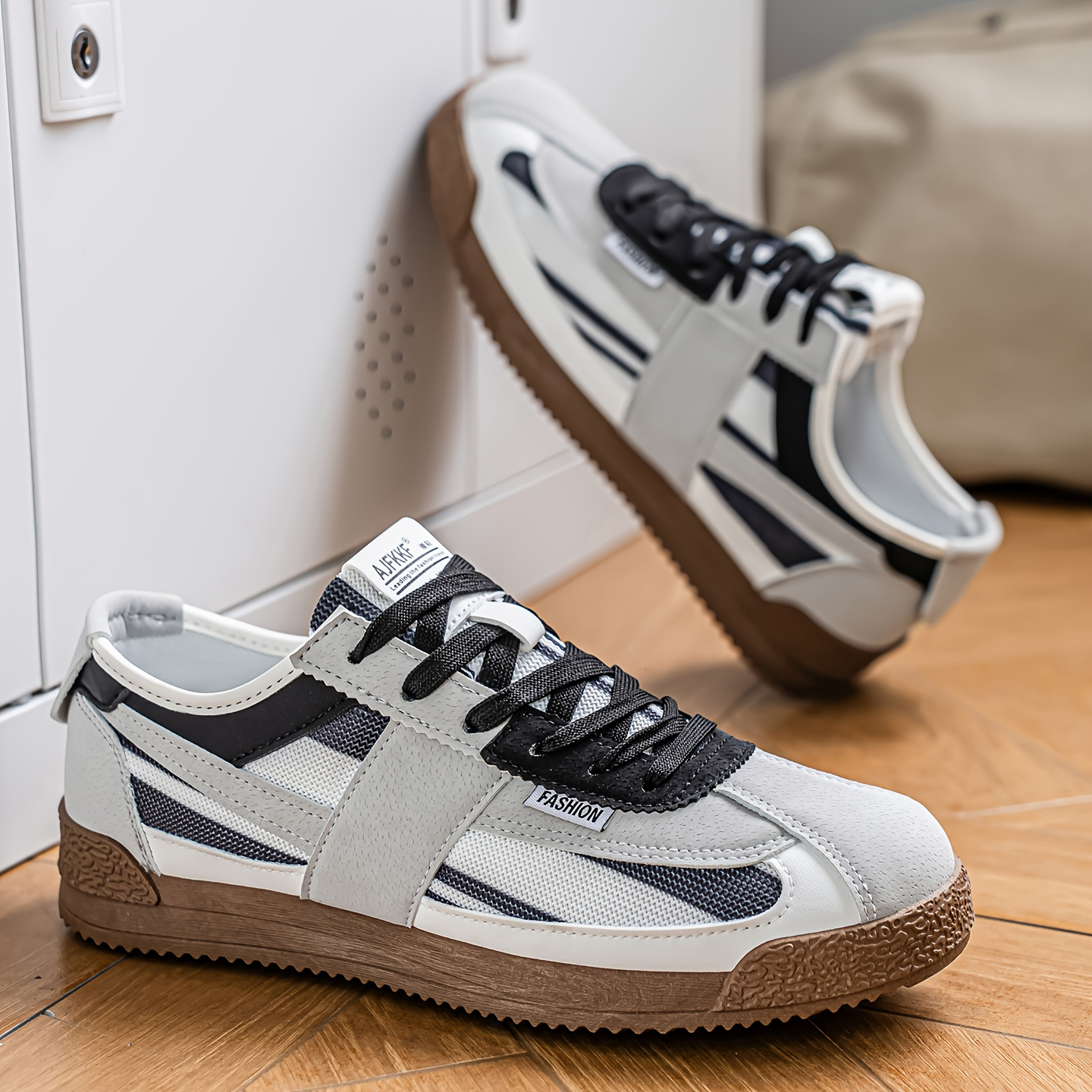 Hensen Retro Sneakers - all colourways