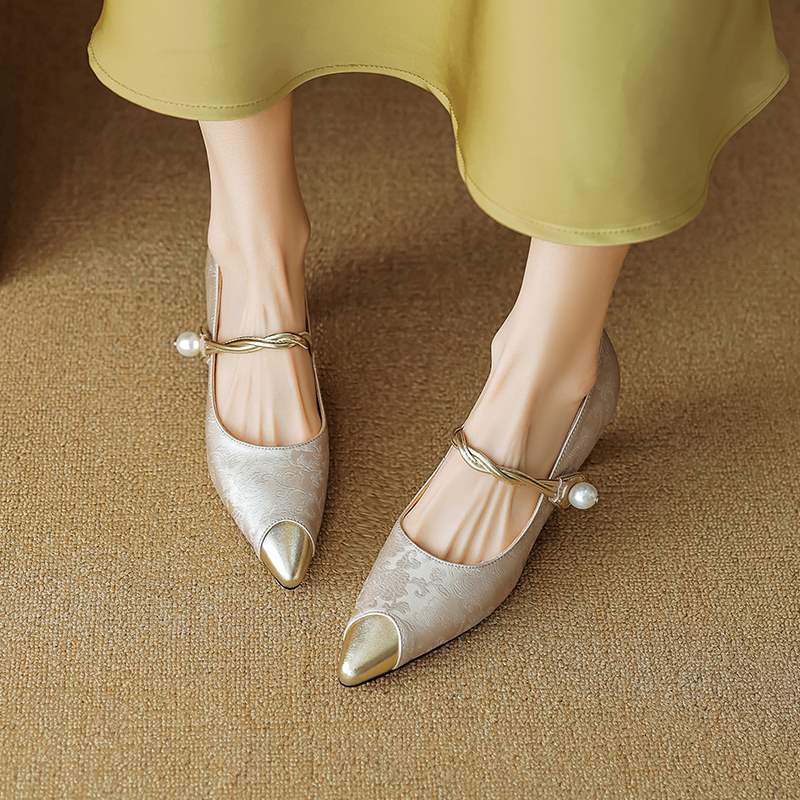 Slingback Twisted Strap Heels - view 5
